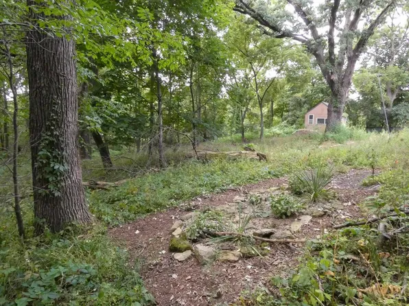 1181 Rock Road, Platteville, WI 53818