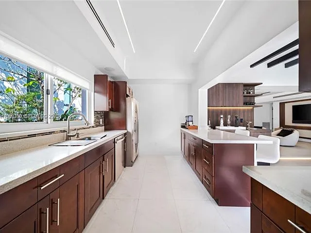 3531 SW 1st Ave — Photo 14