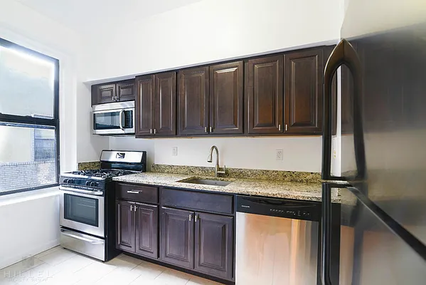 Rented by Hillel Realty Group | media 1