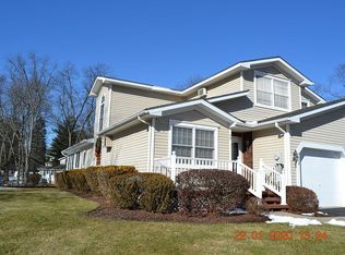 118 Amber Ln, East Stroudsburg, PA 18301