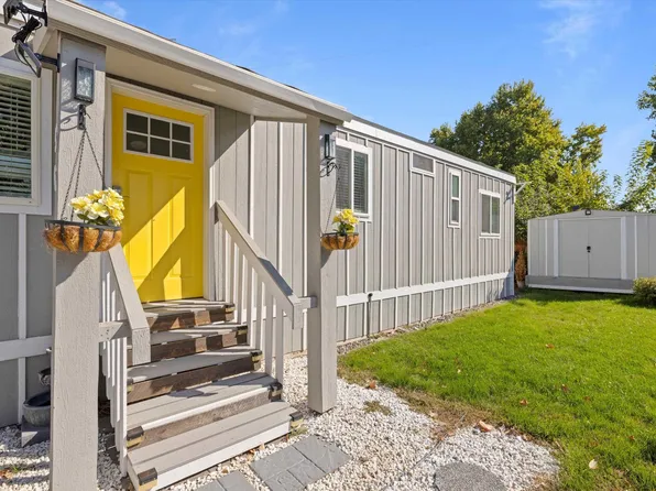 56 Log Ln #56, Richland, WA 99354