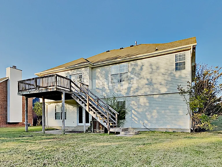 622 Creekfront Dr — Photo 26