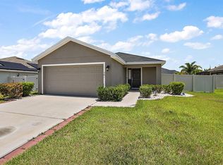 581 Greenshank Dr, Haines City, FL 33844