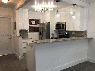 120 Royal Palm Rd APT 211, Hialeah Gardens, FL 33016