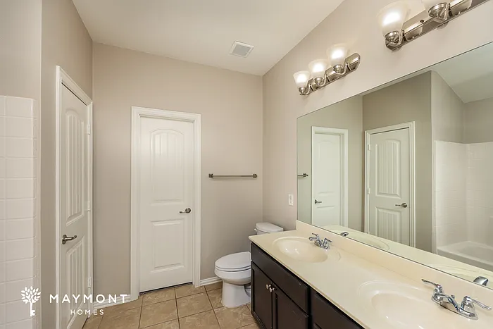 932 Haley Dr — Photo 11