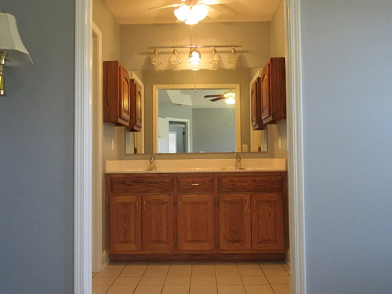 601 Brushwood Dr — Photo 6