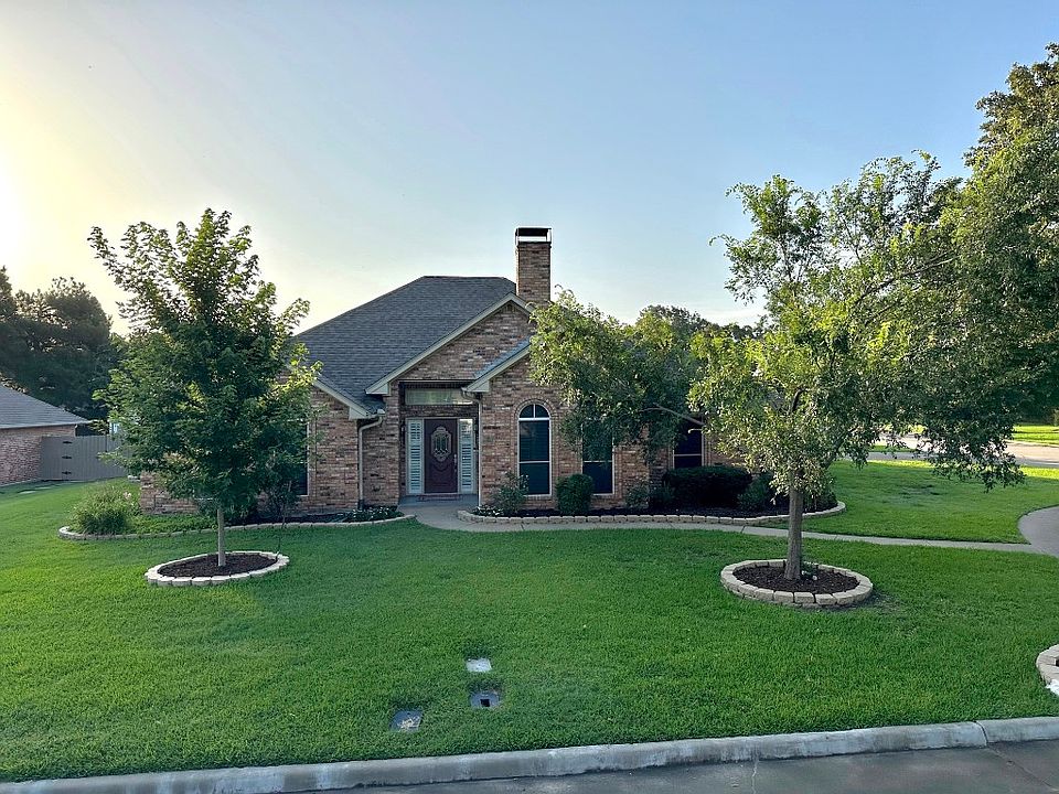 1st image of 127 Cody Cir N