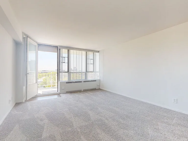 Lake Meadows Apartments — Photo 319