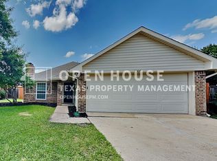 2209 Placid Dr, Carrollton, TX 75007