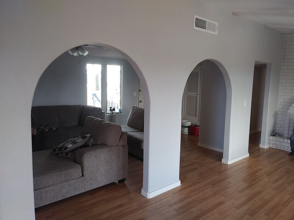 2nd image of 10552 Candlewood Ave