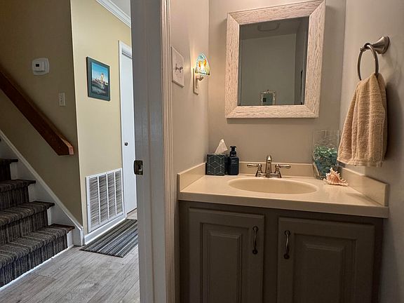 2nd image of 37 Steeplechase Court