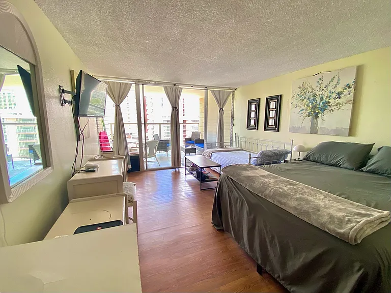 445 Seaside Ave #1015 — Photo 10