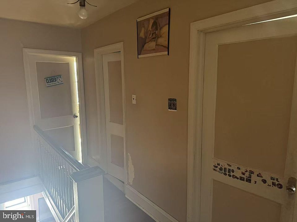 2nd image of 1405 Alcott St