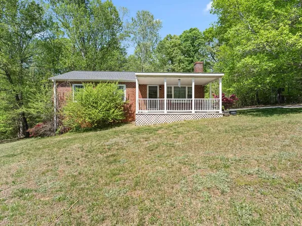 703 Oak Creek Rd, Palmyra, VA 22963