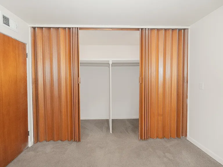 Spacious Bedroom Closet
