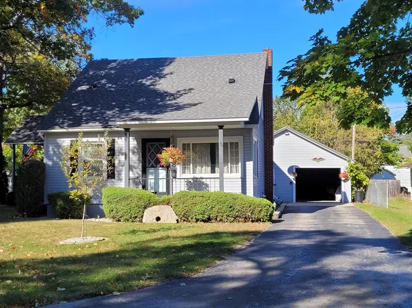 1078 Birch St, Rogers City, MI 49779