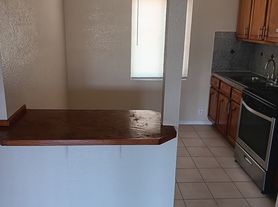 1440 E South St, Long Beach, CA