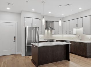 124 Highland Ave #104, Somerville, MA 02143