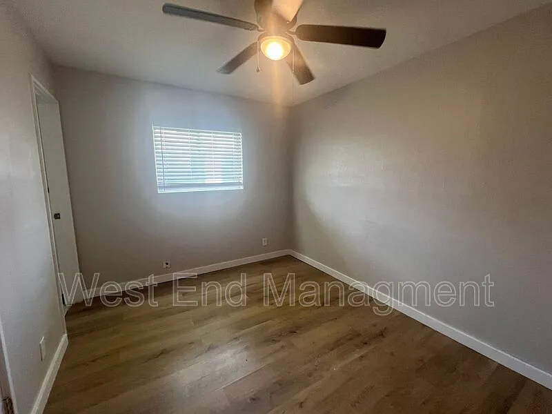 1 bed, 1.0 bath, $895 — Photo 3