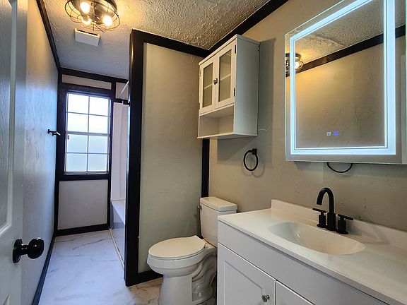 5th image of 23 W Anderson St