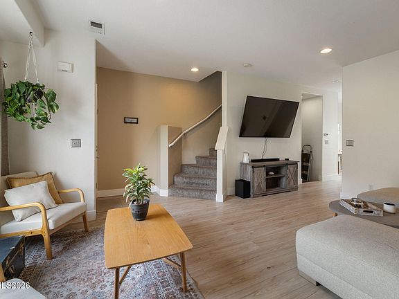 3rd image of 355 Madison Marie Ln