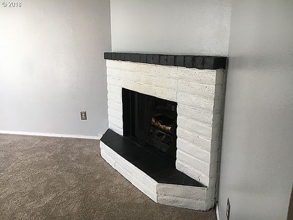 4th image of 7101 NE 43rd St APT A