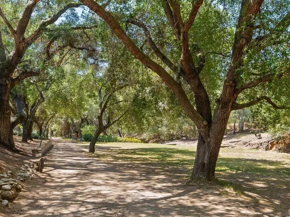 15426 Vali Hai Rd, Poway, CA 92064