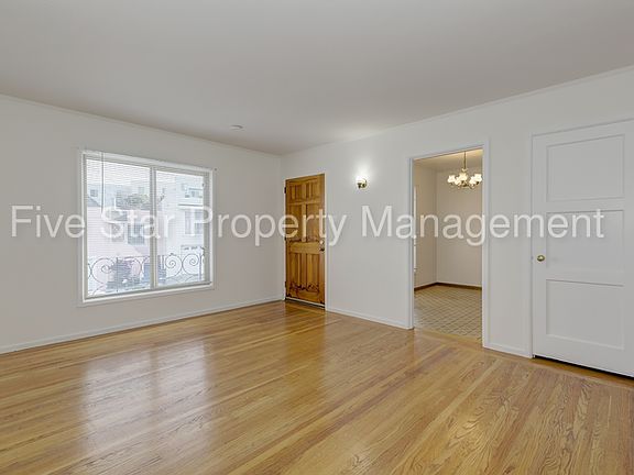 3rd image of 50 Gladstone Dr