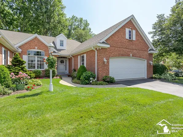 3253 Ravine Hollow Ct, Lambertville, MI 48144