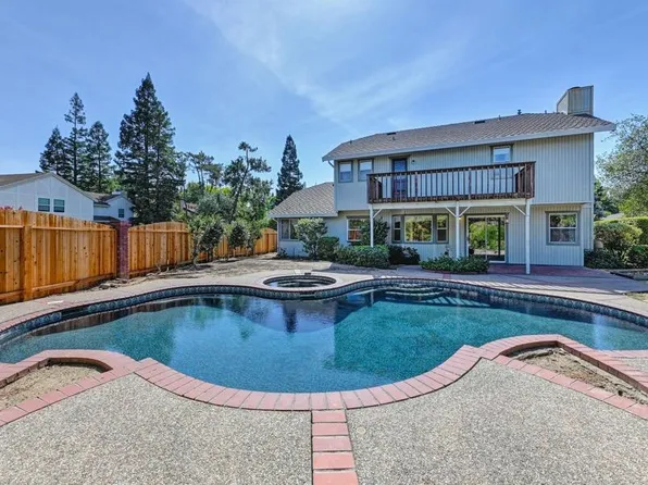 277 Firestone Dr, Roseville, CA 95678