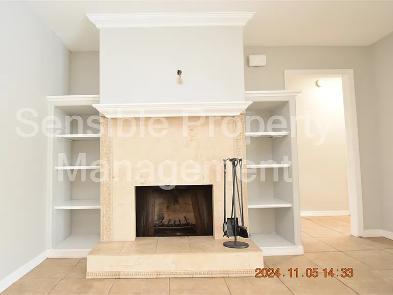 3827 Frostwood Ct — Photo 16