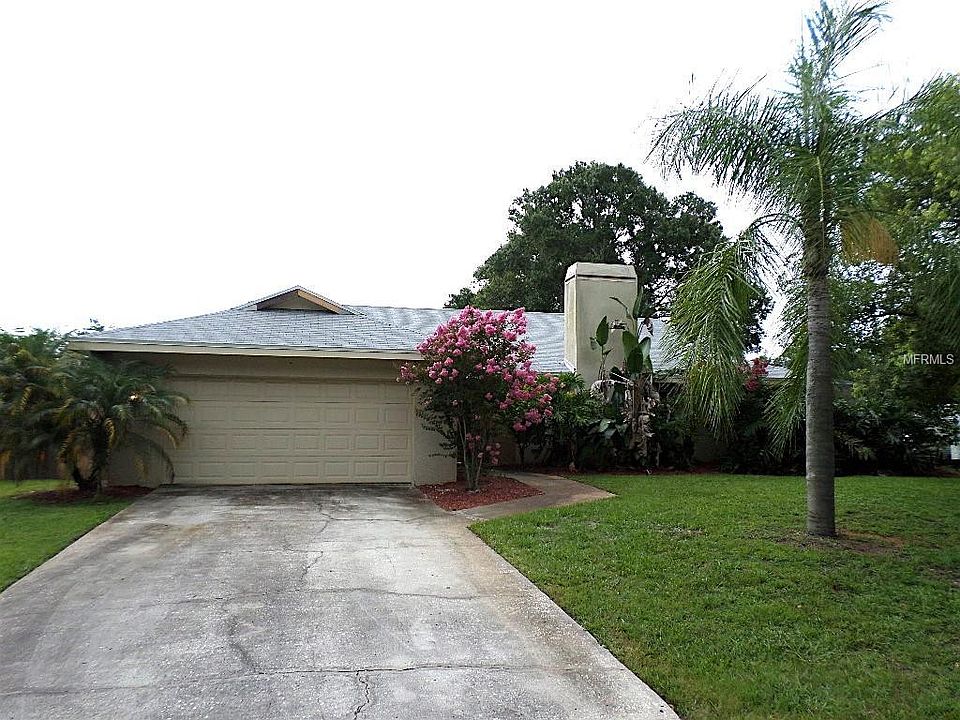 1st image of 3210 Lois Ct