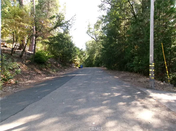 11833 Western Pine Rd, Loch Lomond, CA 95461