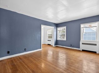 2670 Noble Rd APT 205, Cleveland, OH 44121