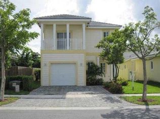 369 NE 31st Ter, Homestead, FL 33033