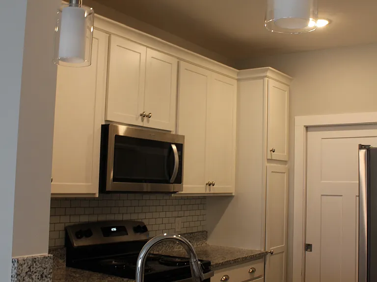 2338 Patrick Ave — Photo 4