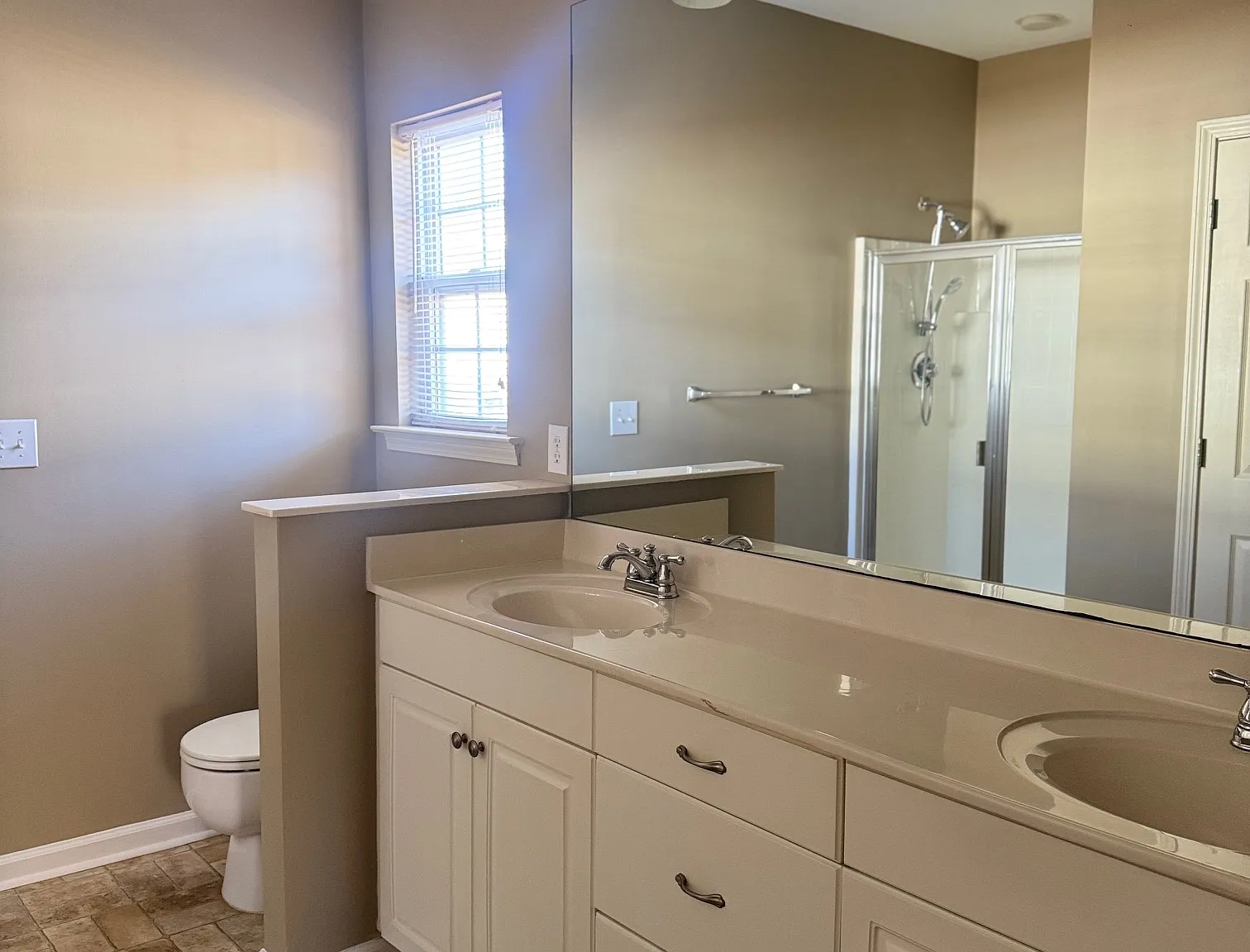 3 bed, 1552 sqft, $2,150 — Photo 4