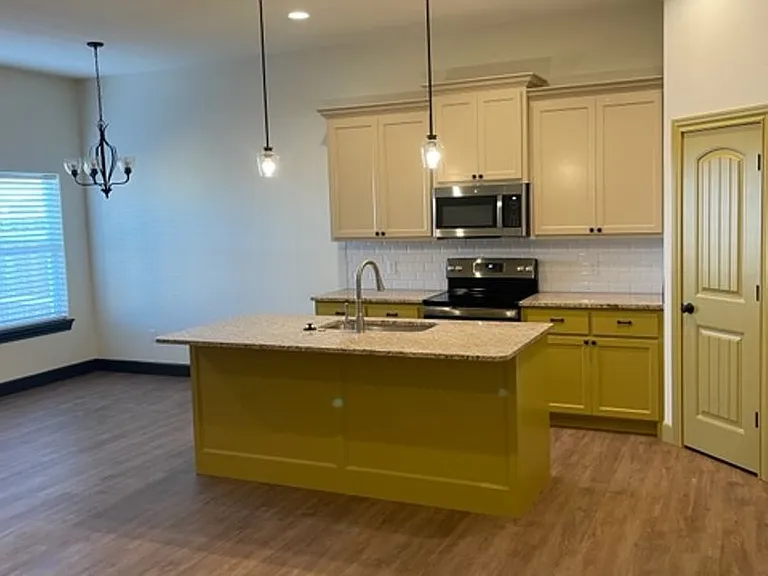 7307 Southern Belle Cir — Photo 6