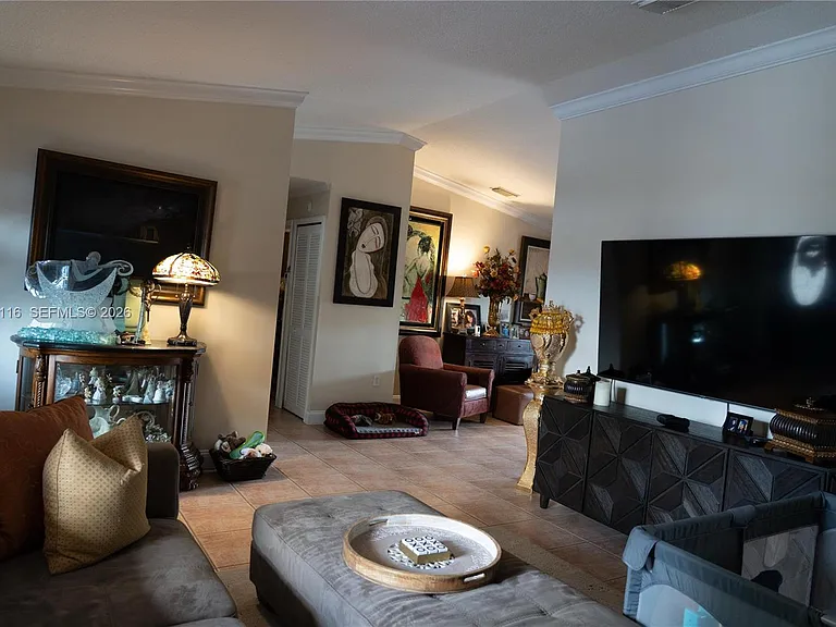 17992 SW 152nd Ct — Photo 4
