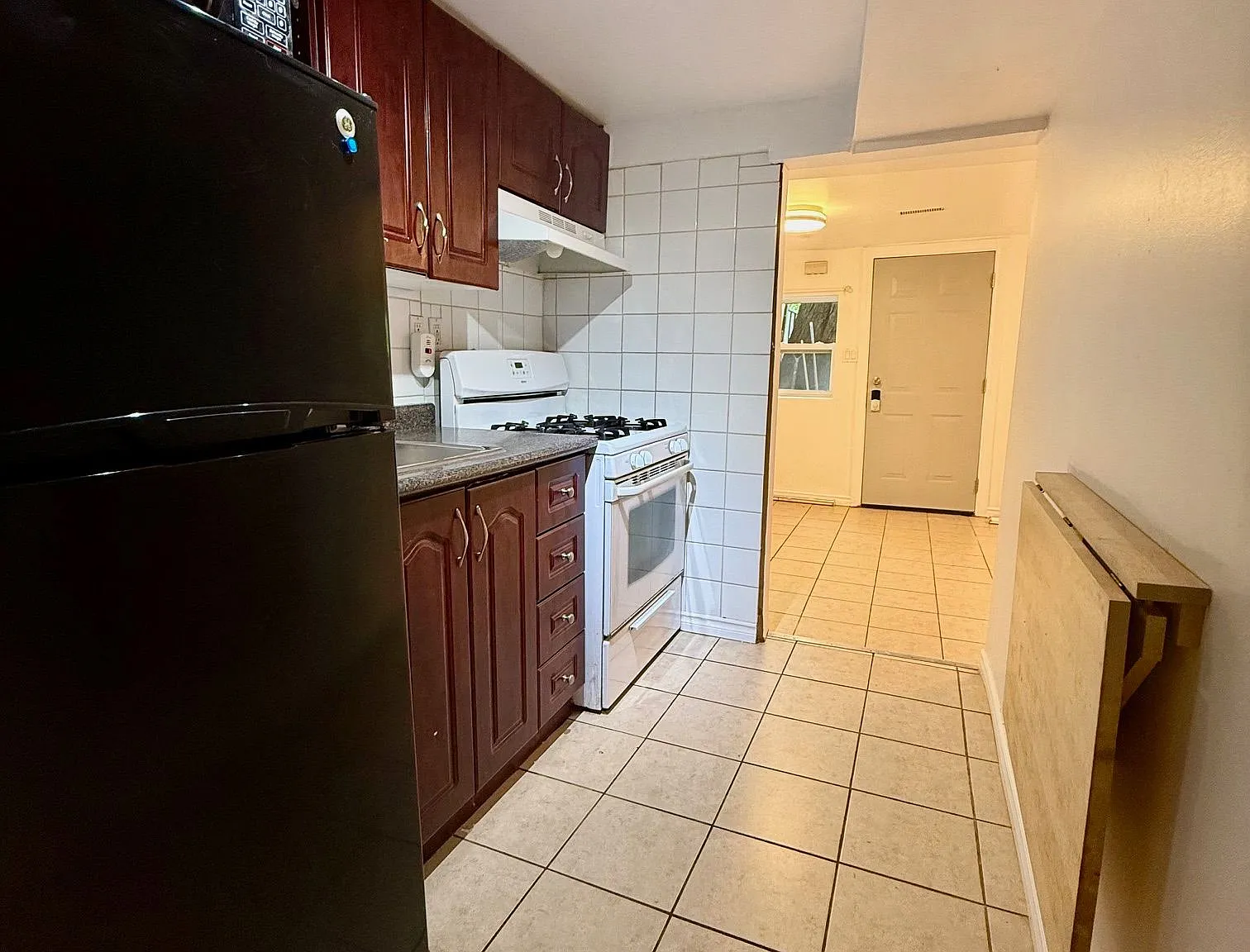 2 bed, $1,650 — Photo 4