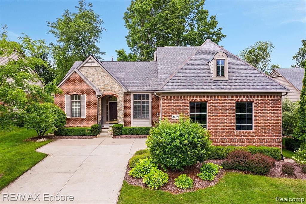 4659 Oakhurst Ridge Rd, Clarkston, MI 48348 Zillow