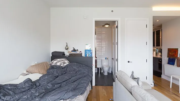 Rented by Nooklyn NYC LLC | media 6