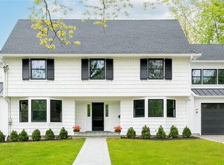 108 Park Ave, Bronxville, NY