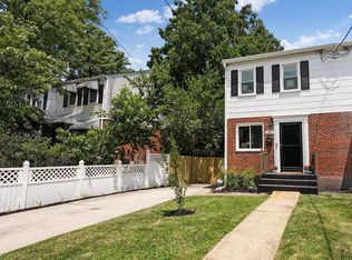 6807 Kenyon Dr, Alexandria, VA 22307