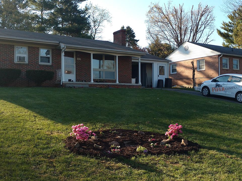 1st image of 367 Fox Dr