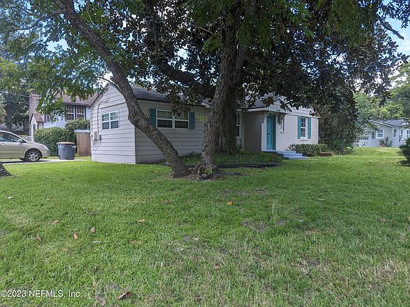 3rd image of 3730 Orlando Cir W