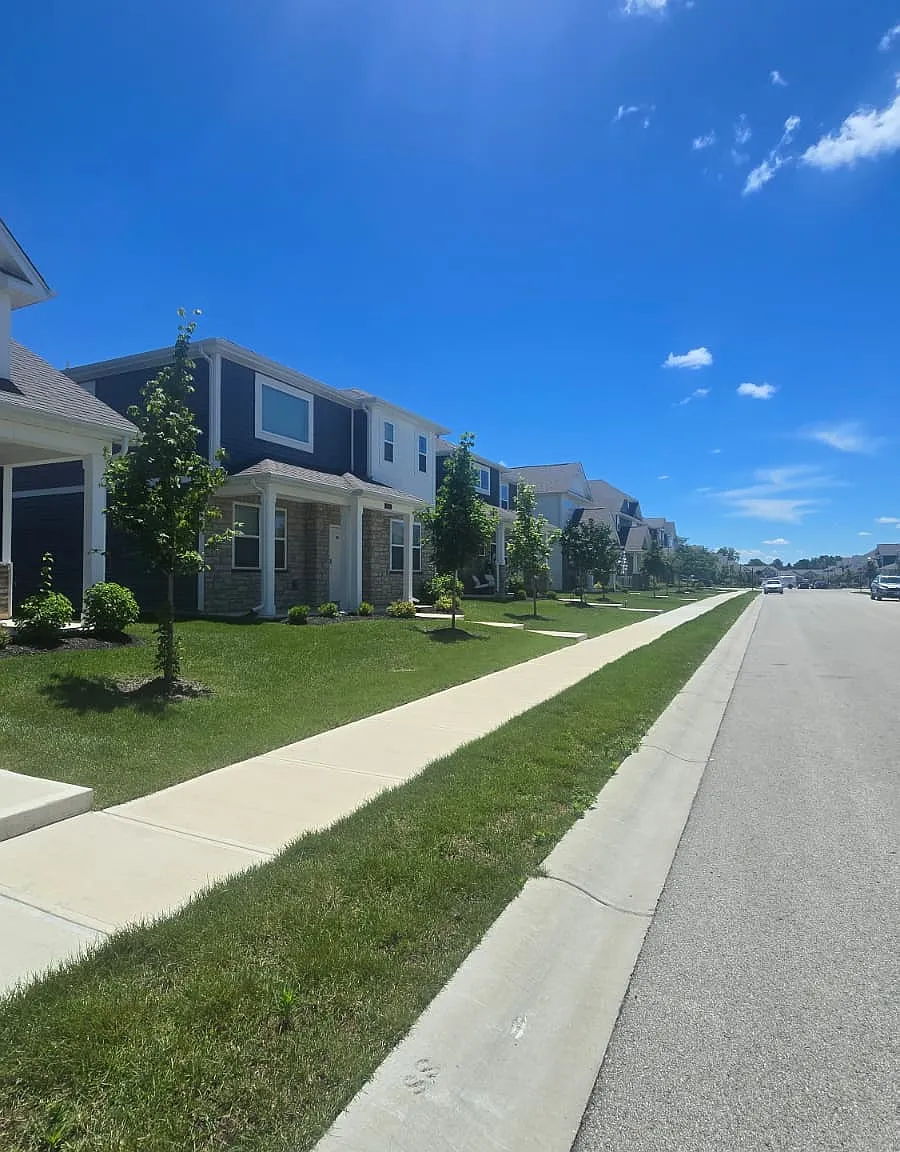 4 bed, 2119 sqft, $2,500 — Photo 4
