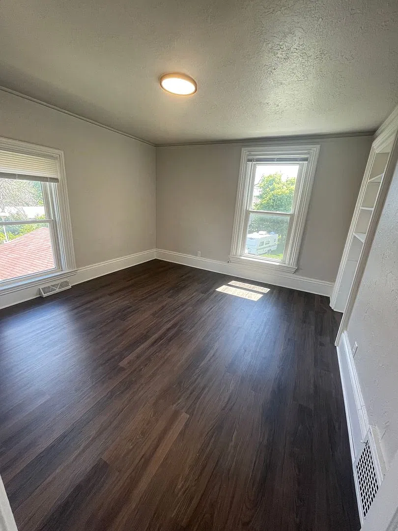 1164 N Koeller St — Photo 4