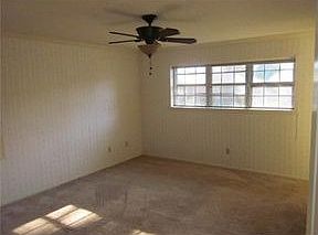 2nd image of 2511 Deanie Ln