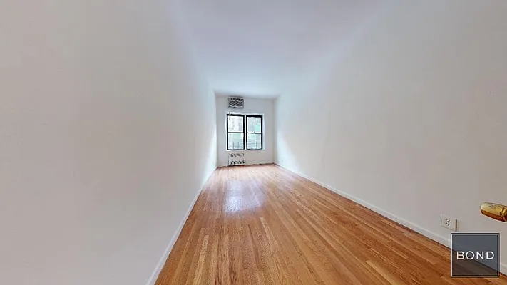 Rented by Bond New York | media 1